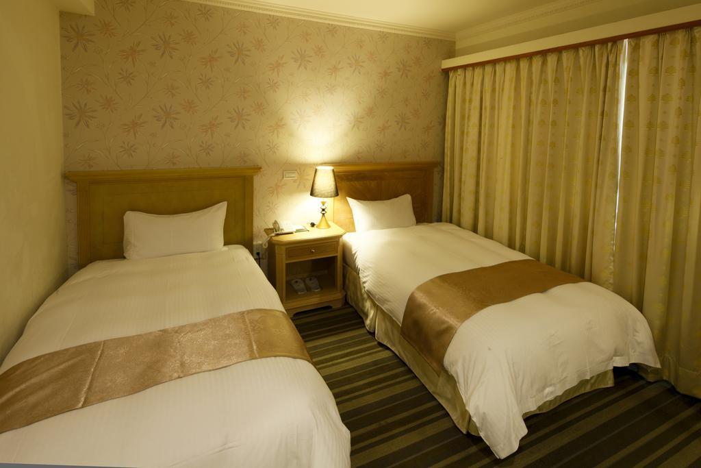 Cambridge Tainan Hotel Εξωτερικό φωτογραφία