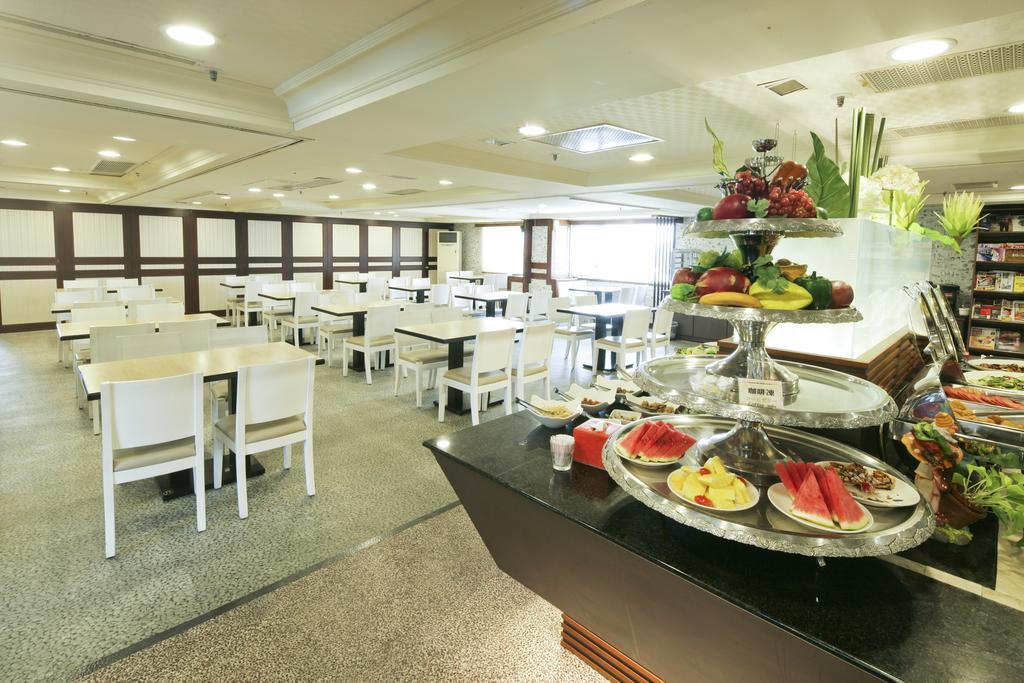 Cambridge Tainan Hotel Εξωτερικό φωτογραφία