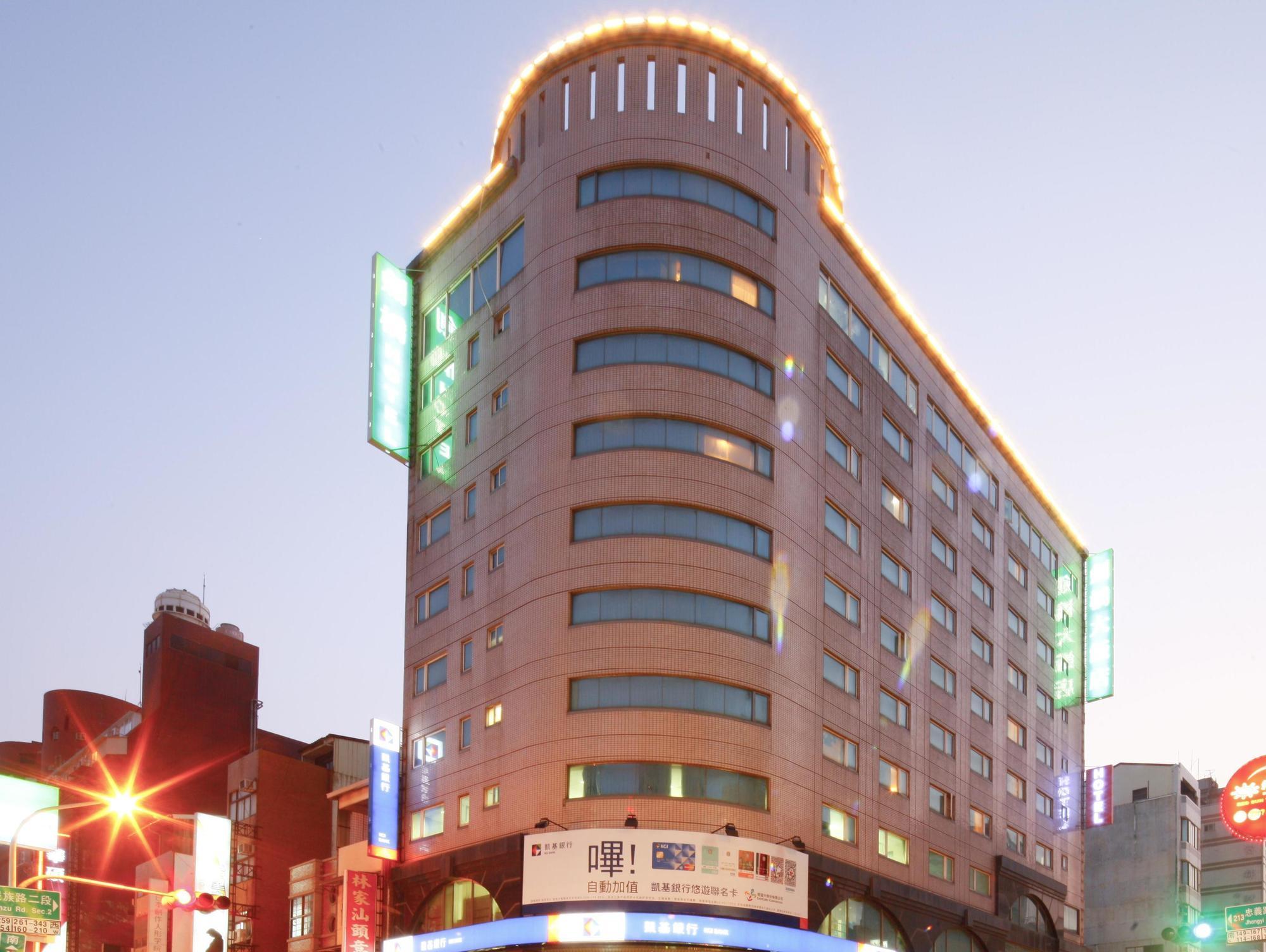 Cambridge Tainan Hotel Εξωτερικό φωτογραφία