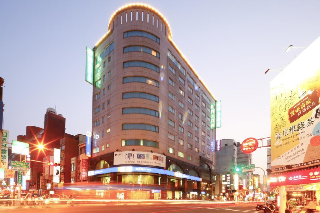 Cambridge Tainan Hotel Εξωτερικό φωτογραφία
