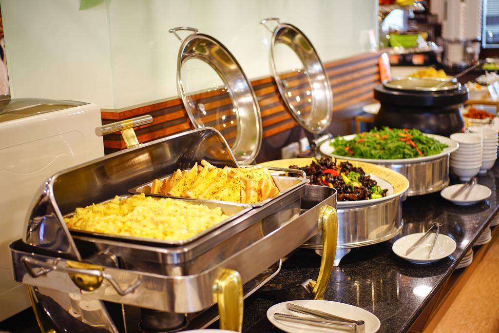 Cambridge Tainan Hotel Εξωτερικό φωτογραφία
