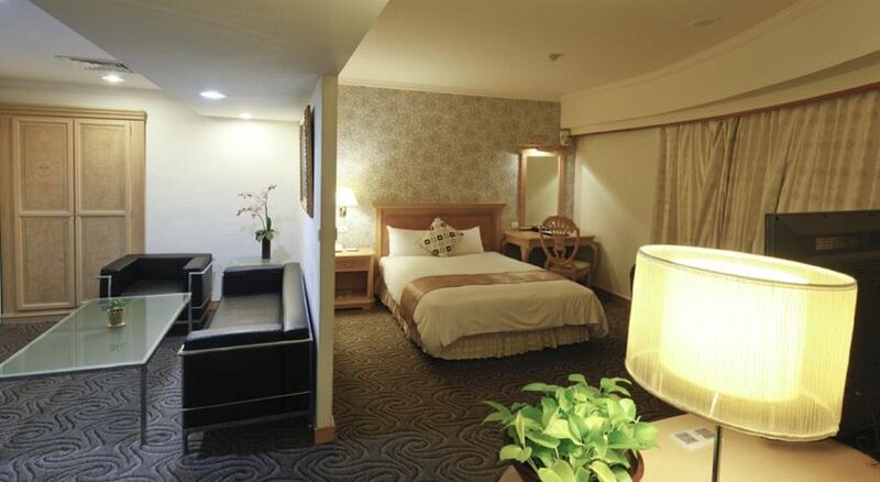 Cambridge Tainan Hotel Εξωτερικό φωτογραφία